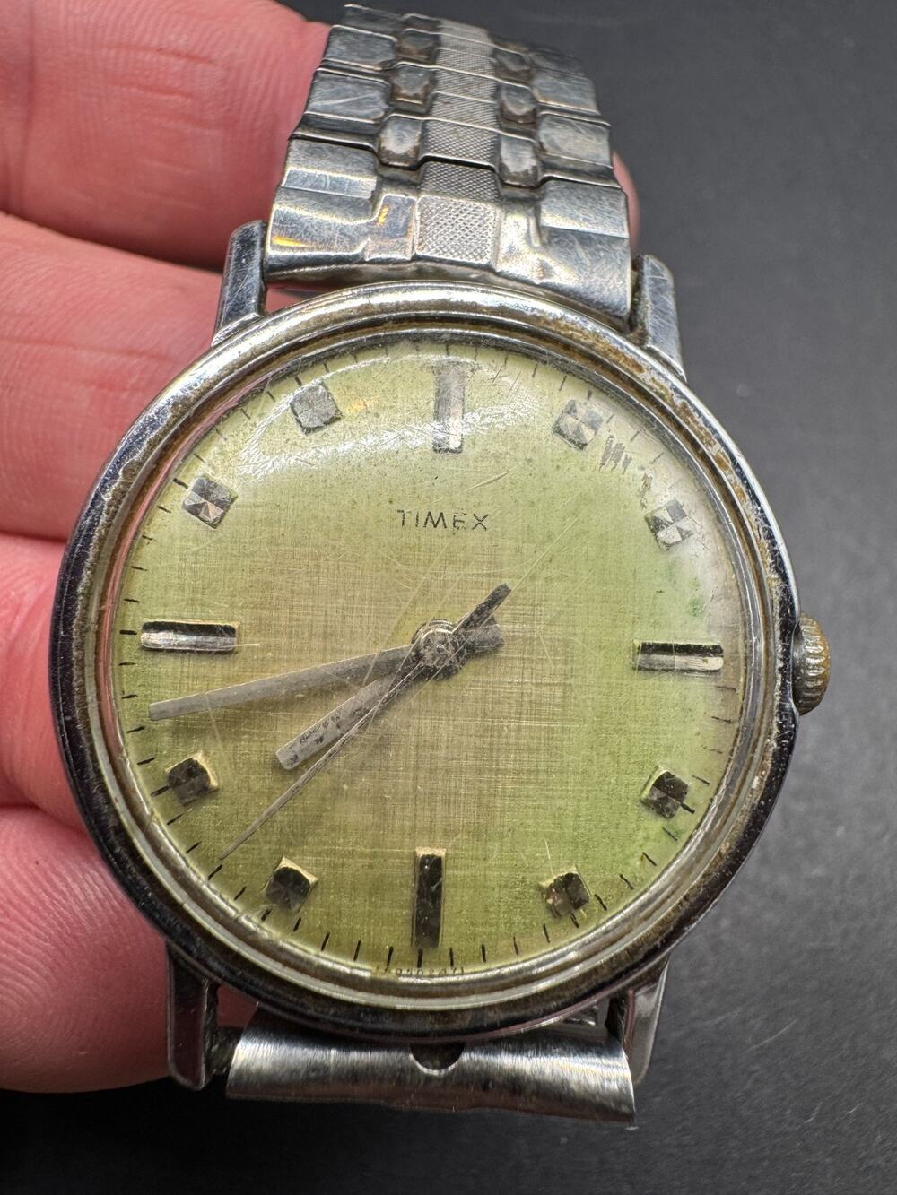 Vintage Timex Mechanical 160502471 Mercury Manual Silver Tone Chrome Plated